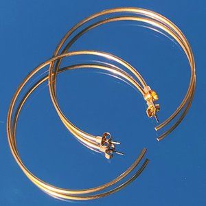 GOLD HOOP EARRINGS☀️